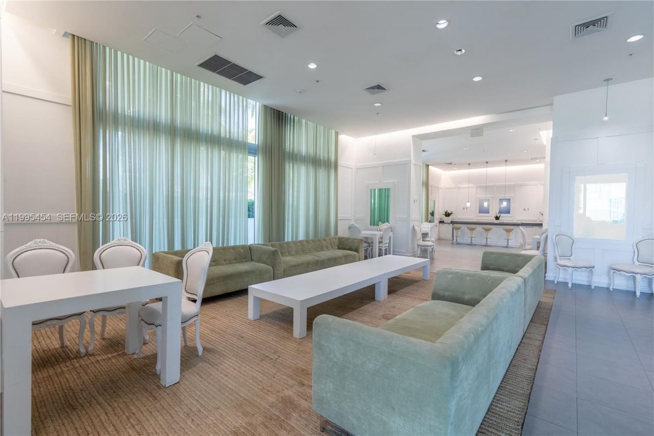 90 SW 3rd St , Unit 3806, Miami, FL 33130 Photo