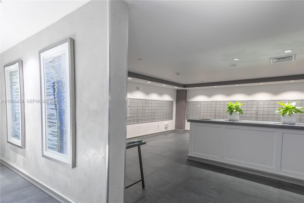 90 SW 3rd St , Unit 3806, Miami, FL 33130 Photo