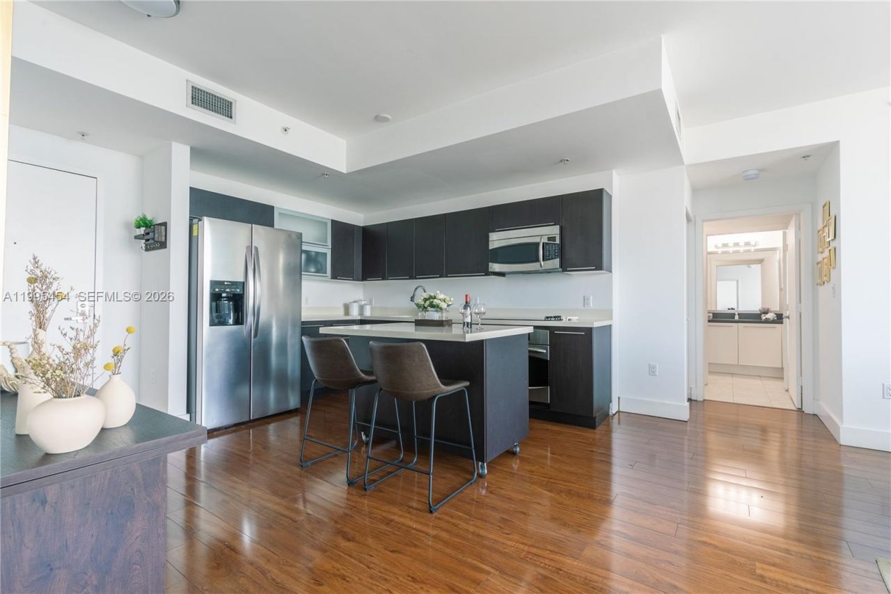 90 SW 3rd St , Unit 3806, Miami, FL 33130 Photo