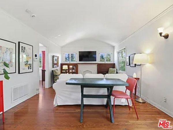 924 Maltman Avenue , Los Angeles, CA 90026