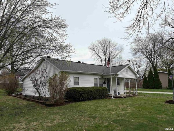 106 E LINCOLN Street, Edinburg, IL 62531