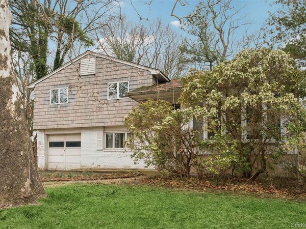 42 Jerome Drive , Glen Cove, NY 11542