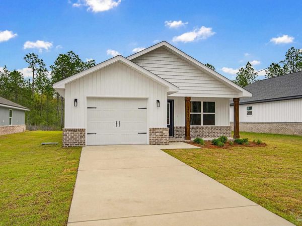 2894 N 25th Ave, Milton, FL 32583