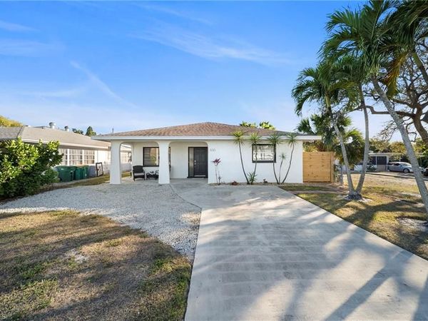 630 99th AVE N, NAPLES, FL 34108