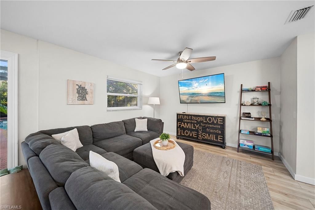 630 99th Ave N, Naples, FL 34108 Photo