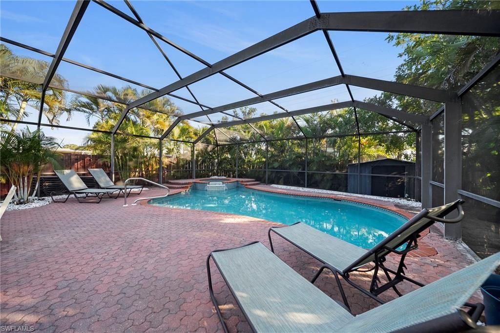 630 99th Ave N, Naples, FL 34108 Photo