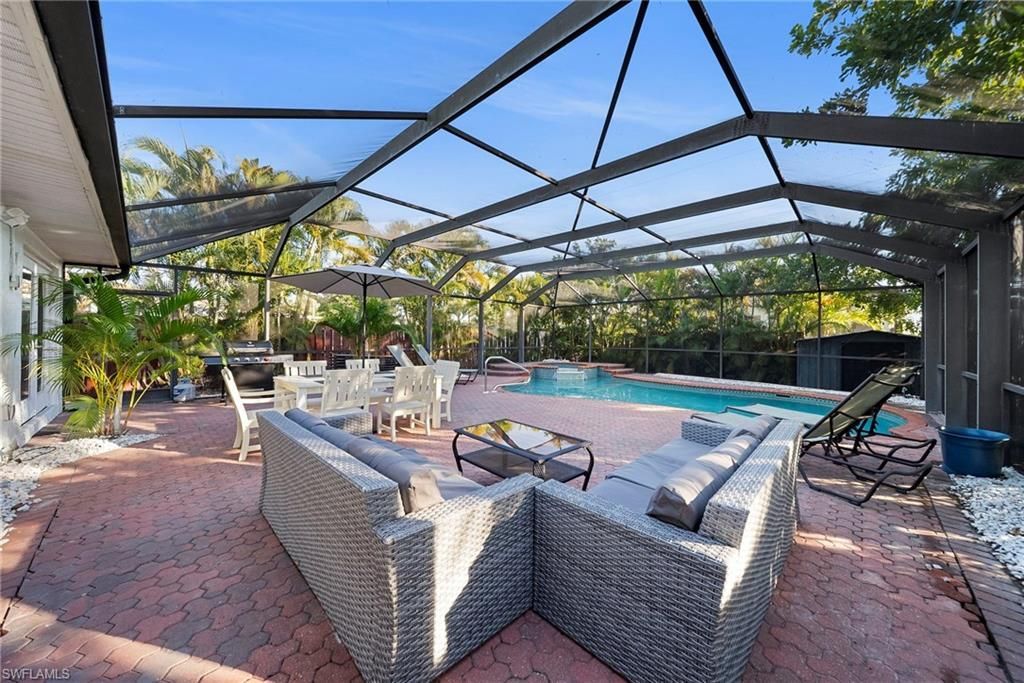 630 99th Ave N, Naples, FL 34108 Photo