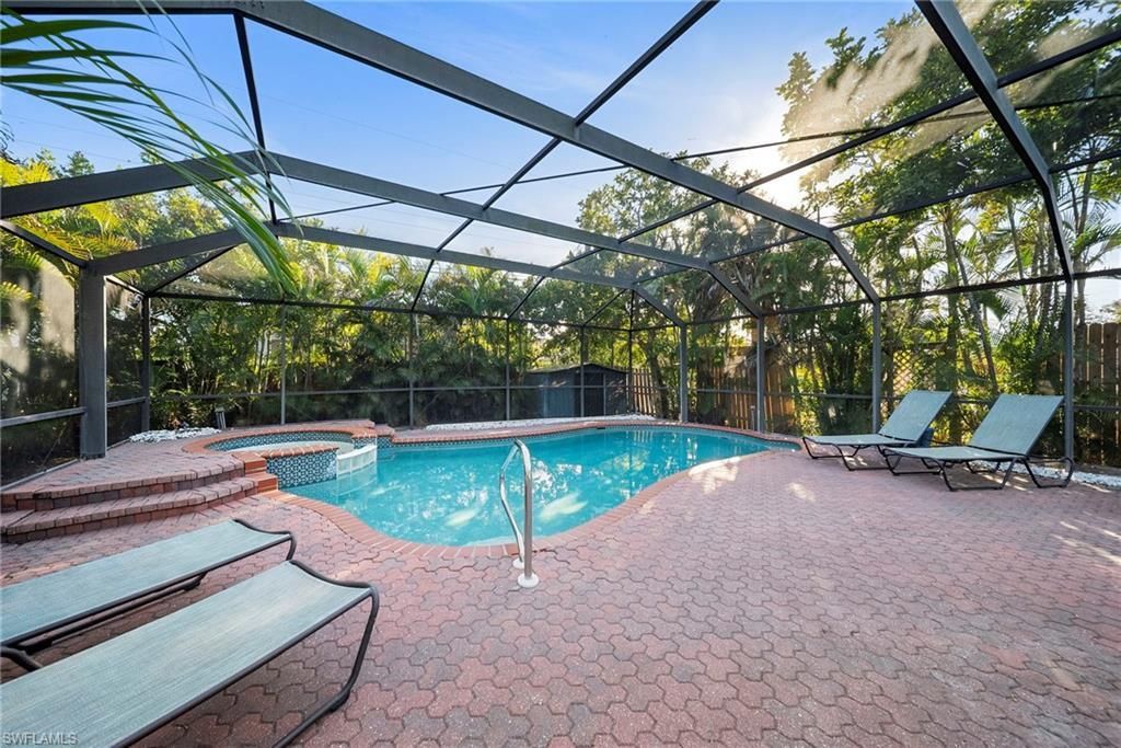 630 99th Ave N, Naples, FL 34108 Photo