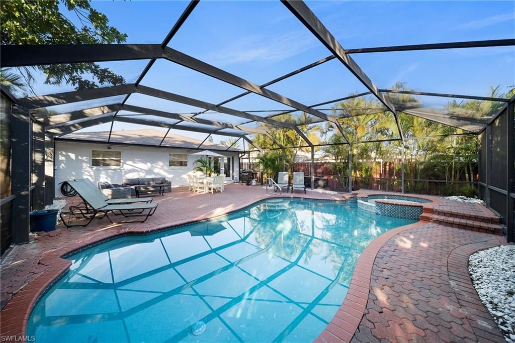 630 99th Ave N, Naples, FL 34108 Photo