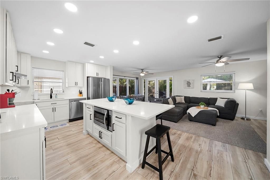 630 99th Ave N, Naples, FL 34108 Photo