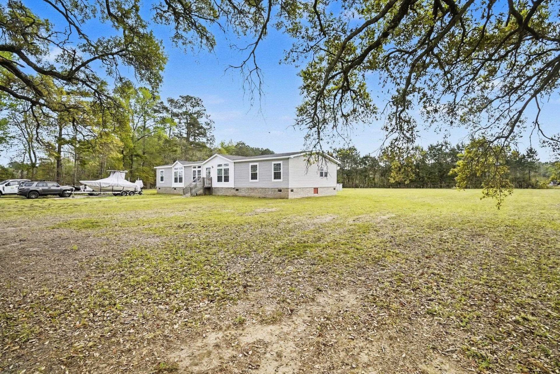 1398 Highway 66 Photo 4