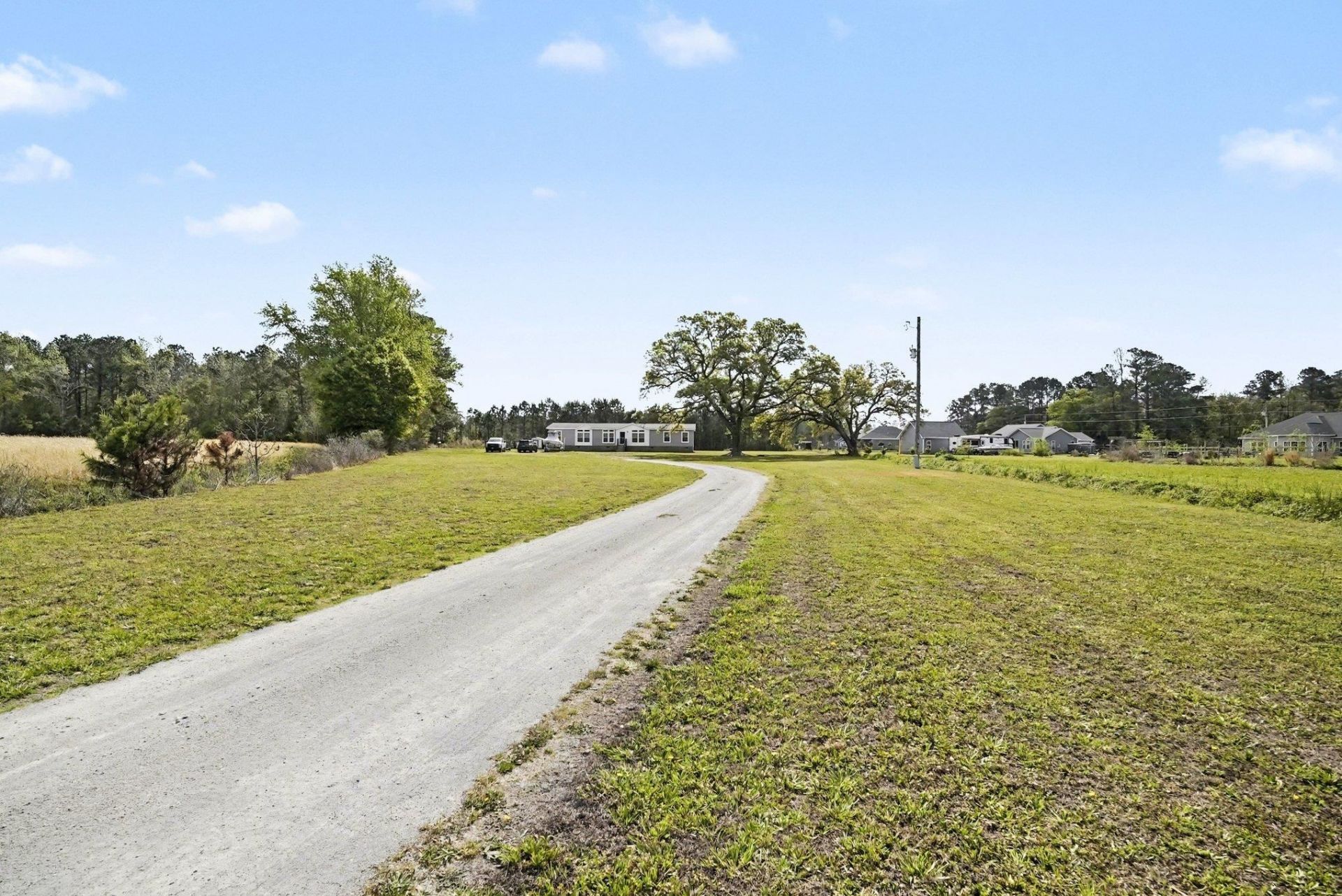 1398 Highway 66 Photo 6