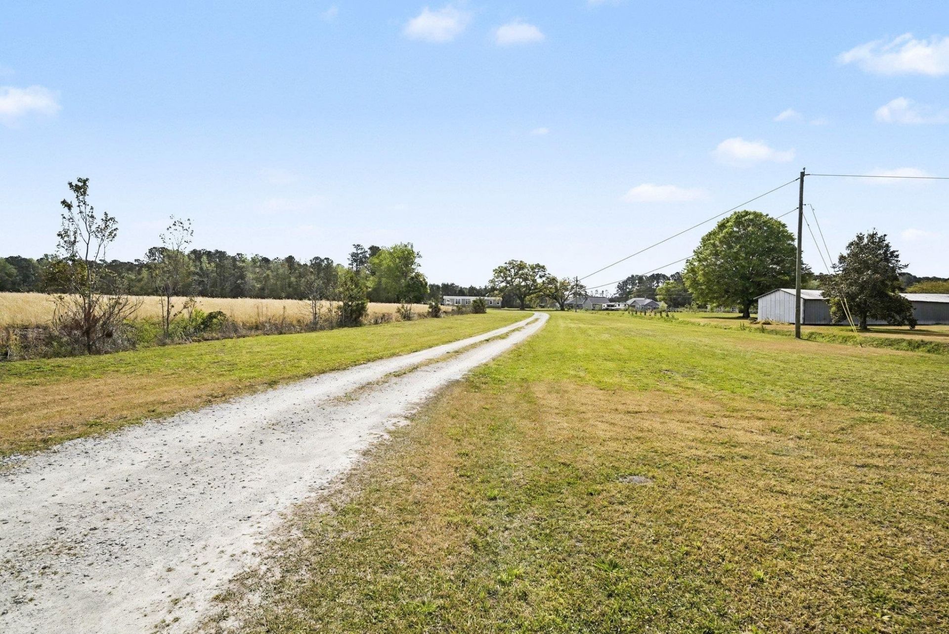 1398 Highway 66 Photo 7