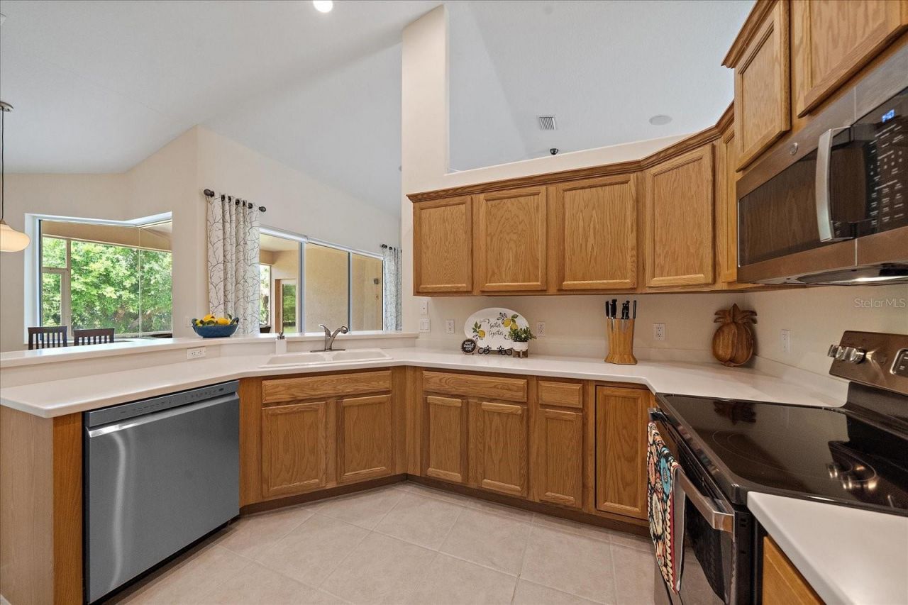 6651 63rd Terrace E, Bradenton, FL 34203 Photo