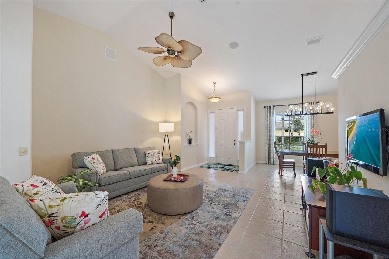 6651 63rd Terrace E, Bradenton, FL 34203 Photo