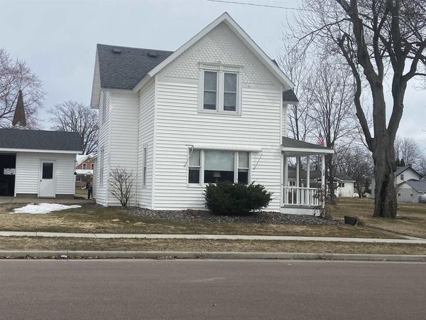154 3RD STREET, Dorchester, WI 54425