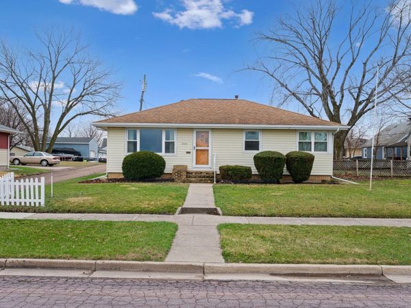 808 Webster Street , Fairmont, MN 56031