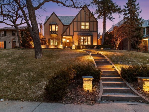 2757 Dean Parkway, Minneapolis, MN 55416