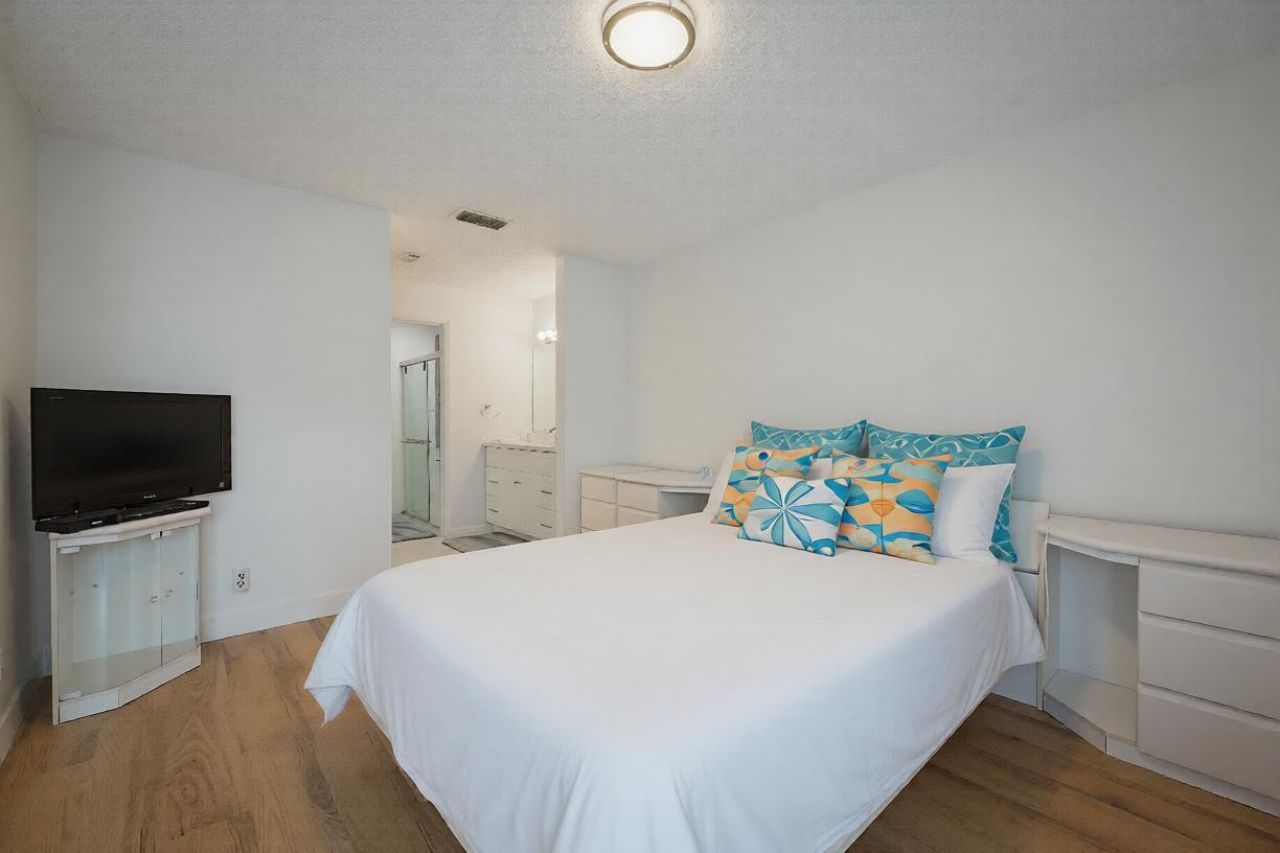 903 Harbour Pointe Way, Greenacres, FL 33413 Photo