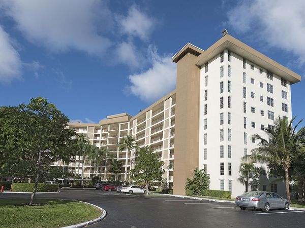 3051 N Course Drive, Unit 211, Pompano Beach, FL 33069