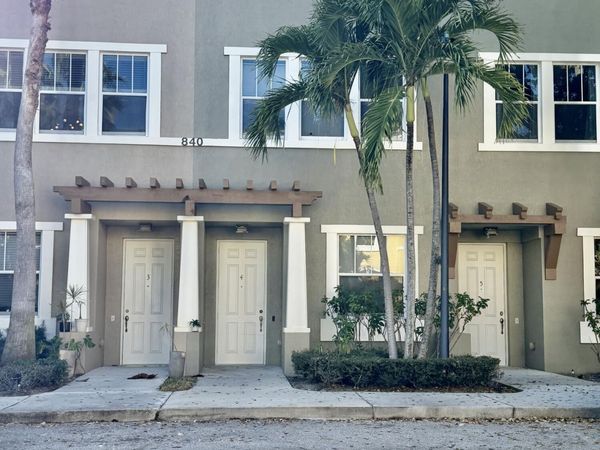 840 Marina Del Ray Lane, Unit 4, West Palm Beach, FL 33401