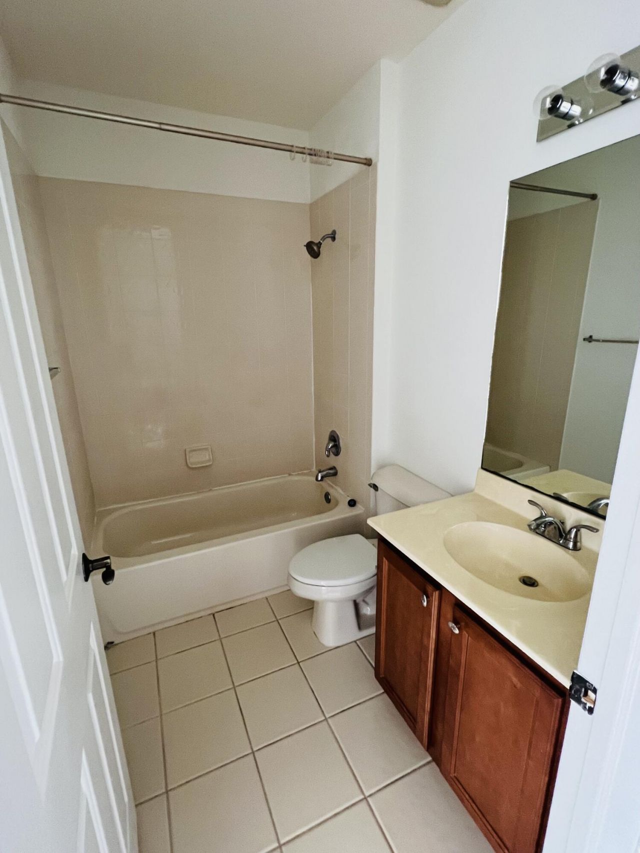 840 Marina Del Ray Lane, Unit 4, West Palm Beach, FL 33401 Photo