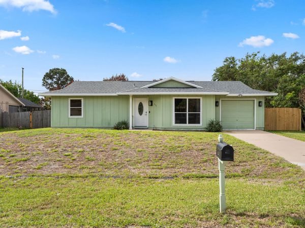 452 SW David Terrace, Port St. Lucie, FL 34953