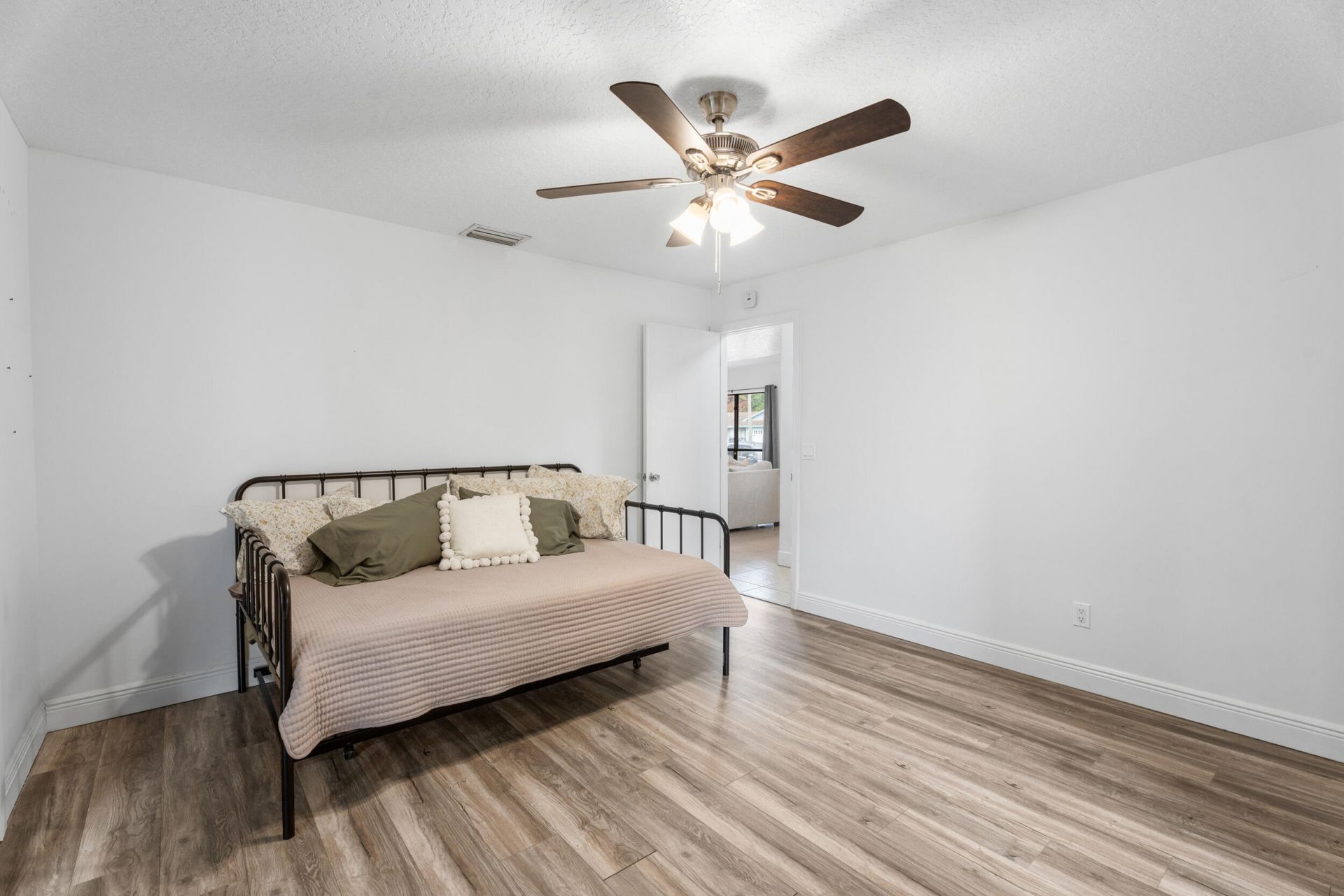 452 SW David Terrace, Port Saint Lucie, FL 34953 Photo