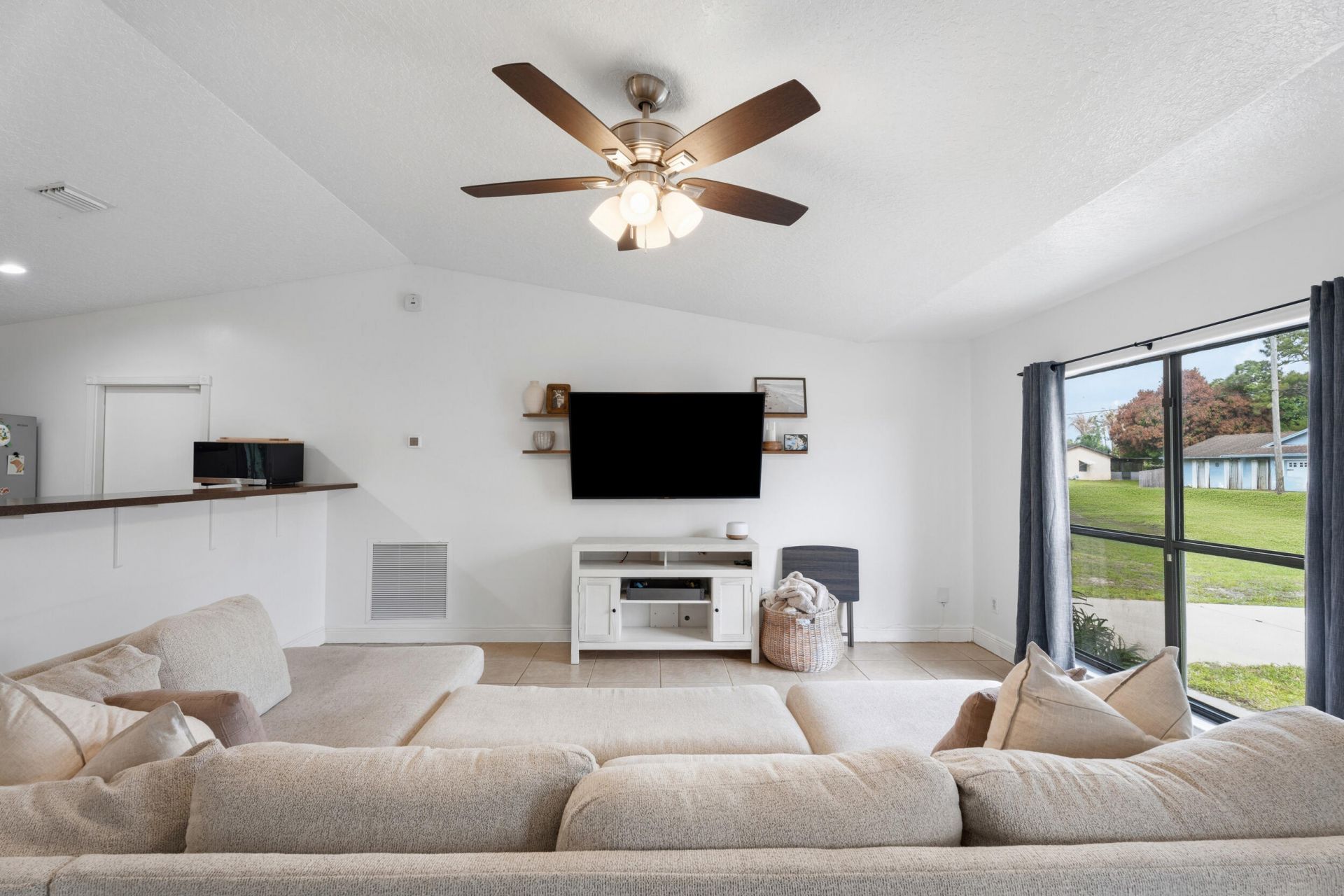 452 SW David Terrace, Port Saint Lucie, FL 34953 Photo