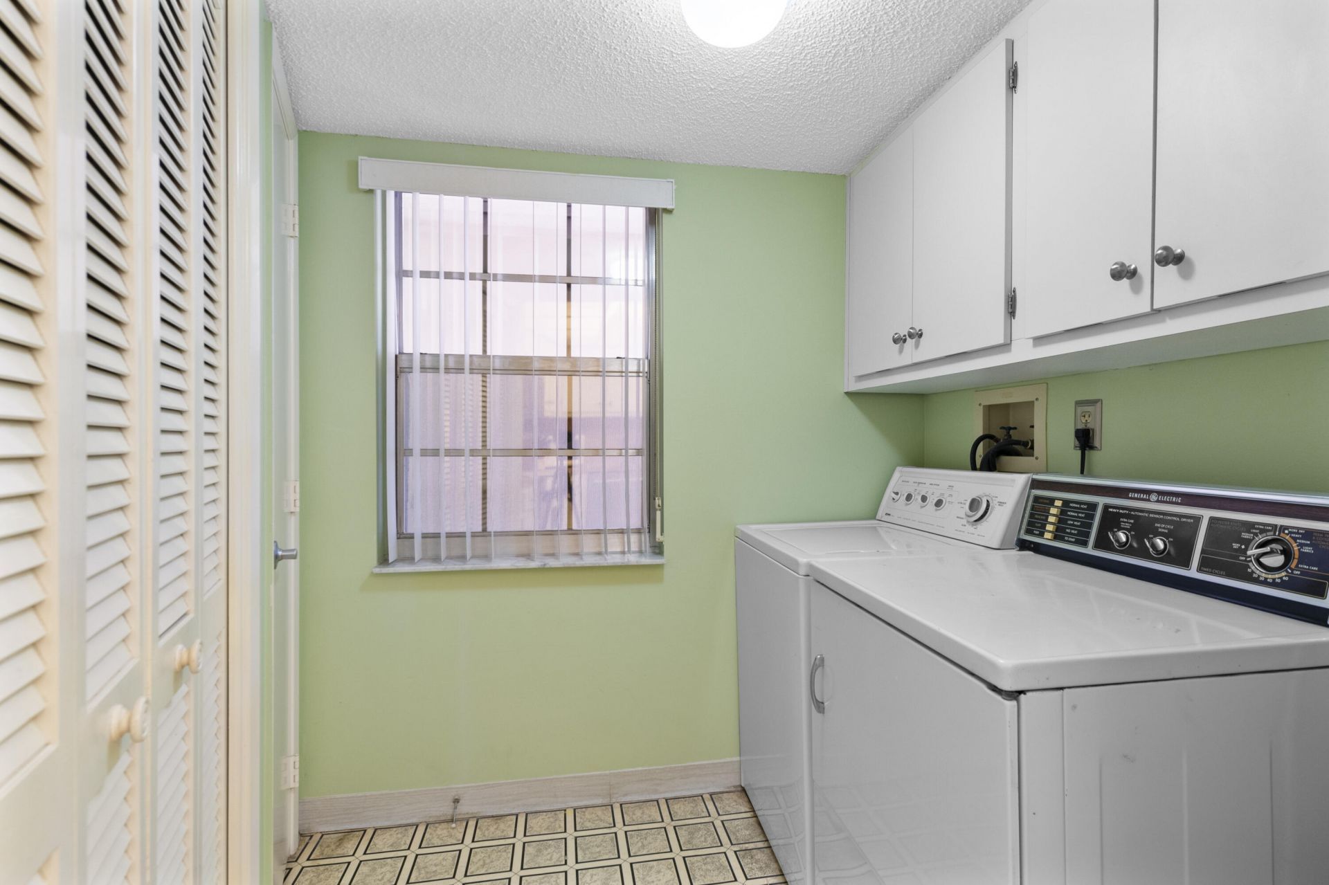 3499 Oaks Way, Unit 806, Pompano Beach, FL 33069 Photo