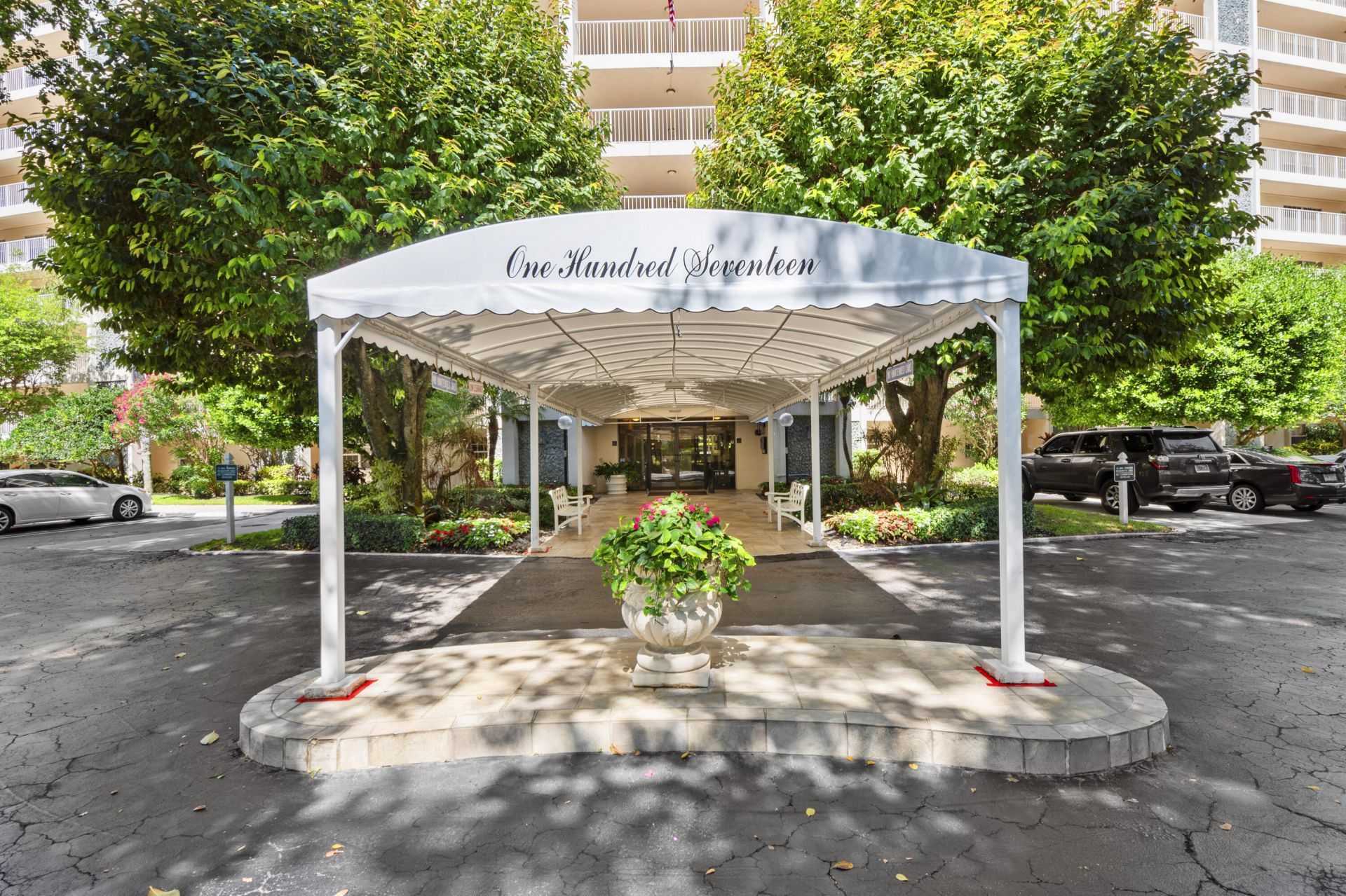 3499 Oaks Way, Unit 806, Pompano Beach, FL 33069 Photo