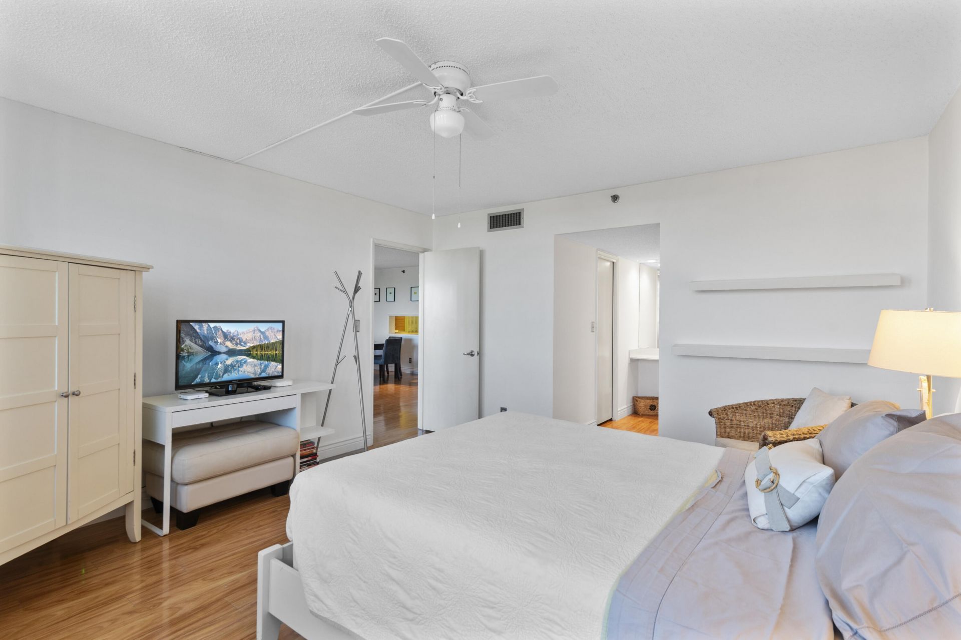 3499 Oaks Way, Unit 806, Pompano Beach, FL 33069 Photo