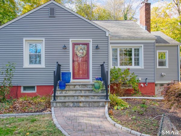 64 Evergreen , Hamden, CT 06518