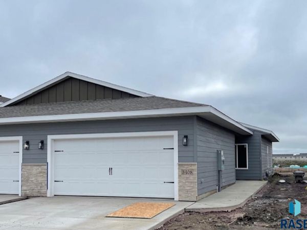 3608 S Heather Ave, Sioux Falls, SD 57106