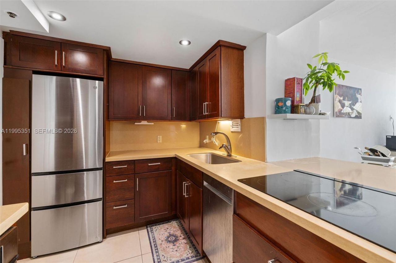 1000 West Ave, Unit 1423, Miami Beach, FL 33139 Photo