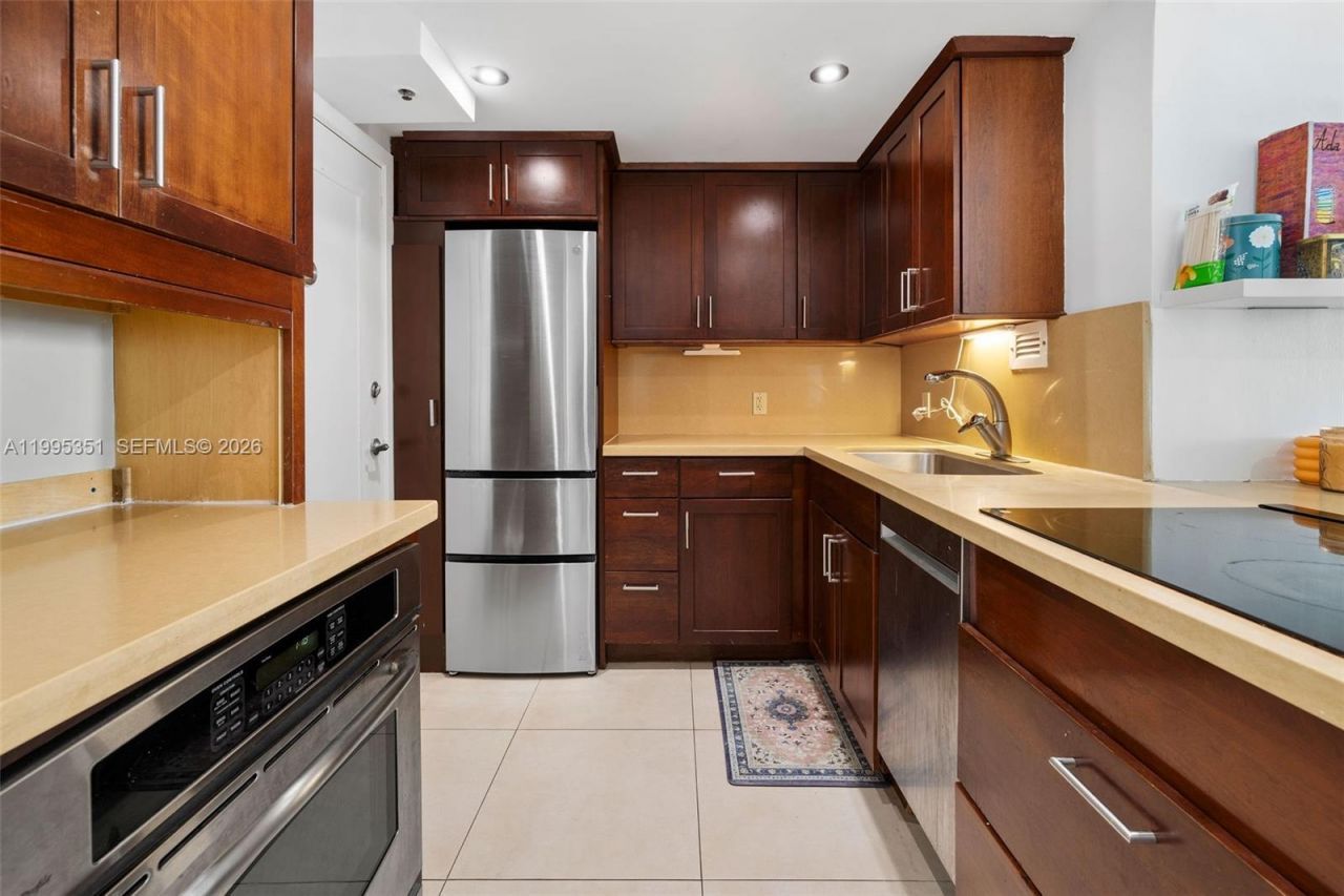 1000 West Ave, Unit 1423, Miami Beach, FL 33139 Photo