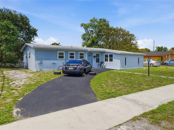 18830 NW 29th Pl , Miami Gardens, FL 33056