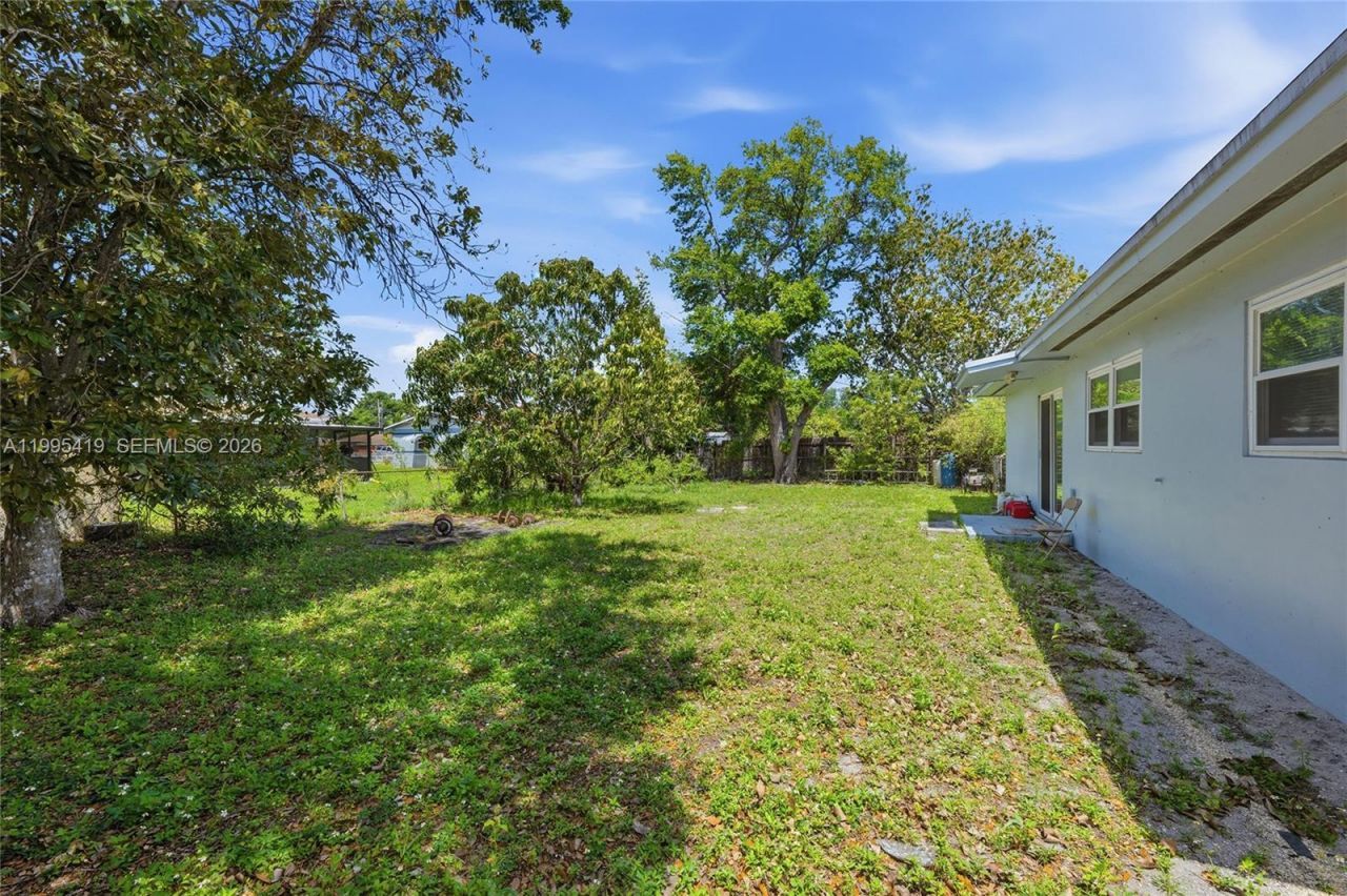 18830 NW 29th Pl , Miami Gardens, FL 33056 Photo