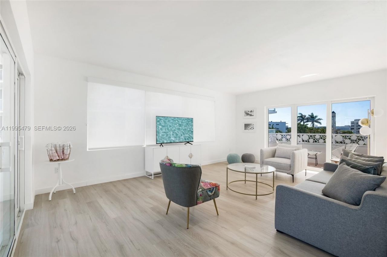 9881 E Bay Harbor Dr , Unit 401, Bay Harbor Islands, FL 33154 Photo