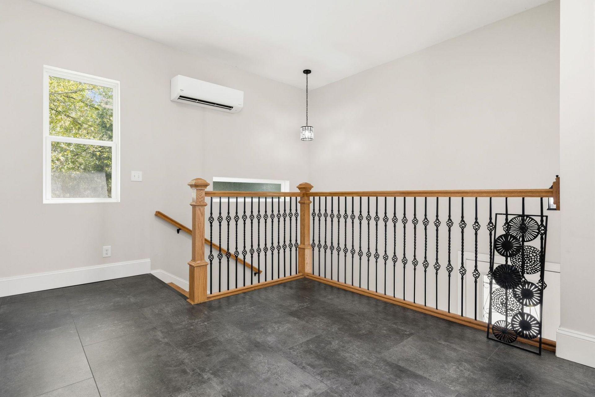 60 Madison Dr. Photo 12