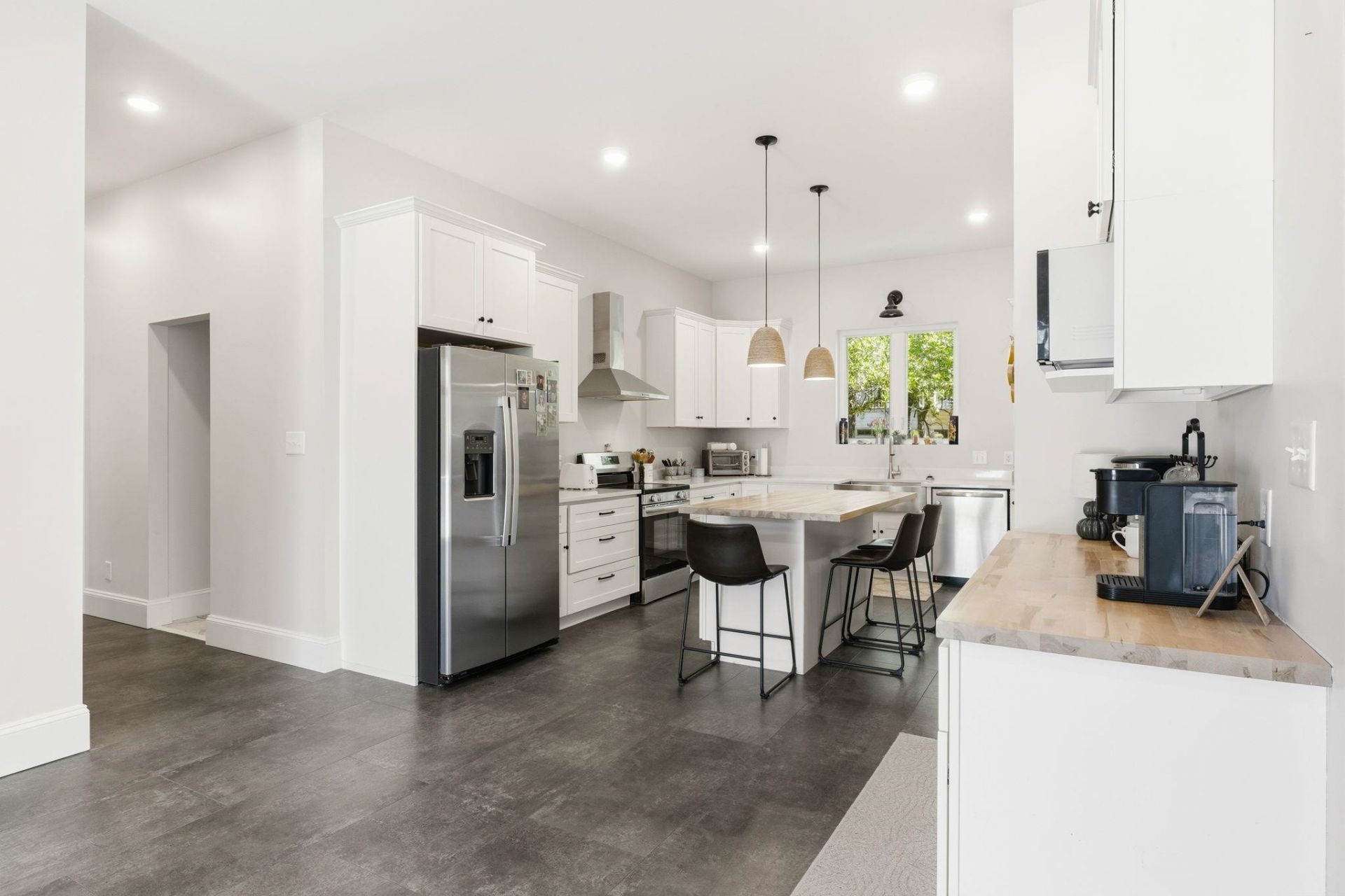 60 Madison Dr. Photo 13