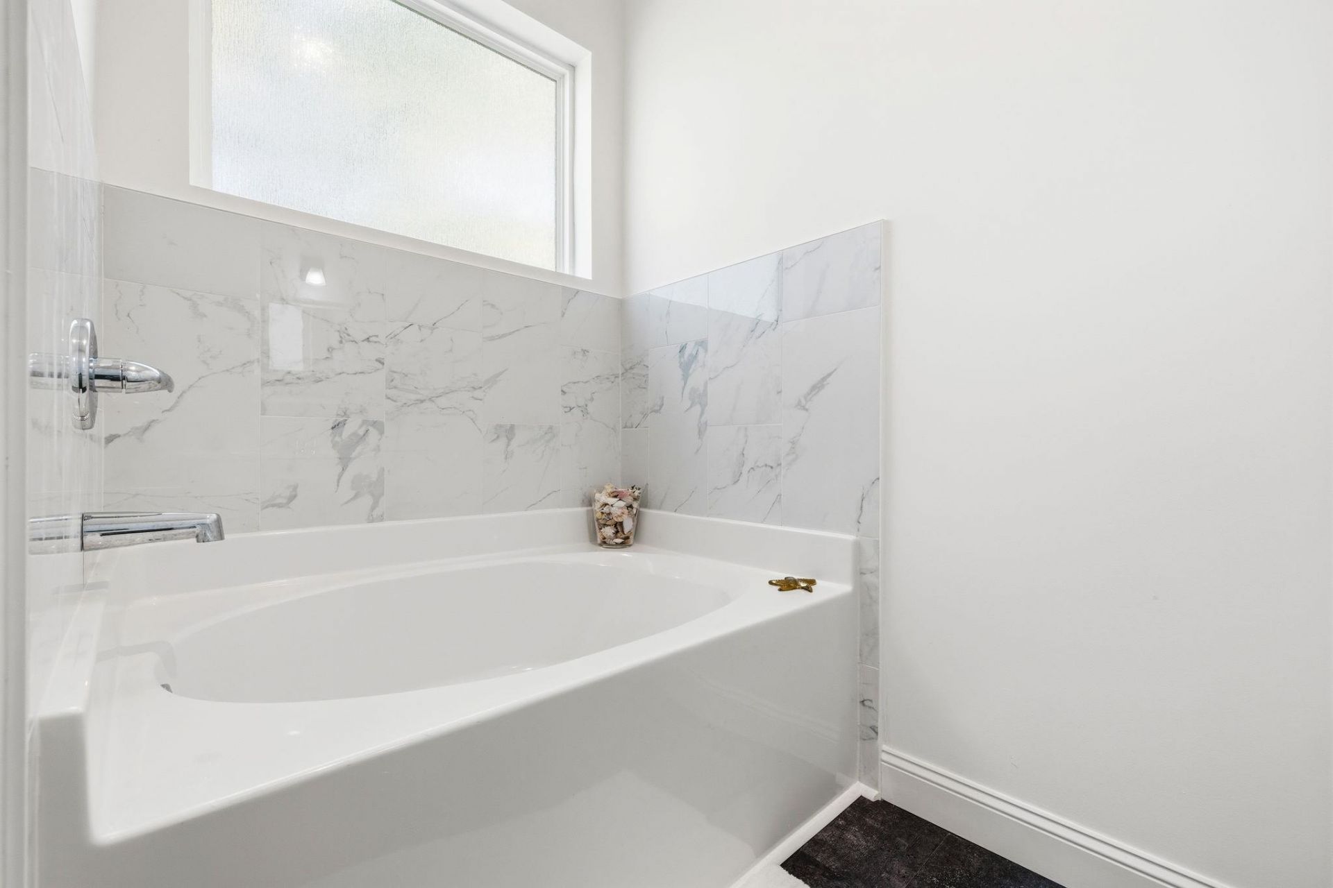 60 Madison Dr. Photo 20