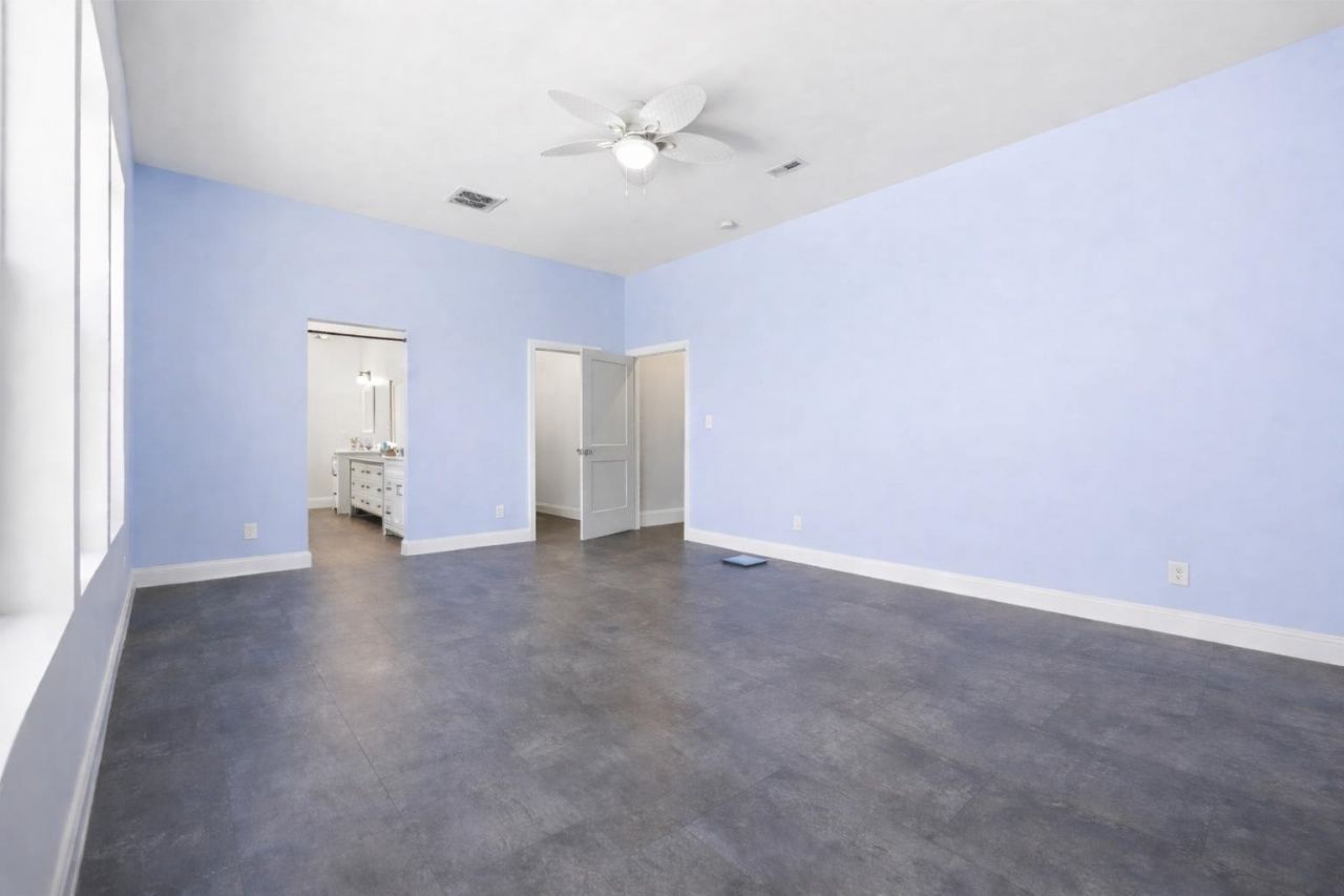 60 Madison Dr. Photo 21