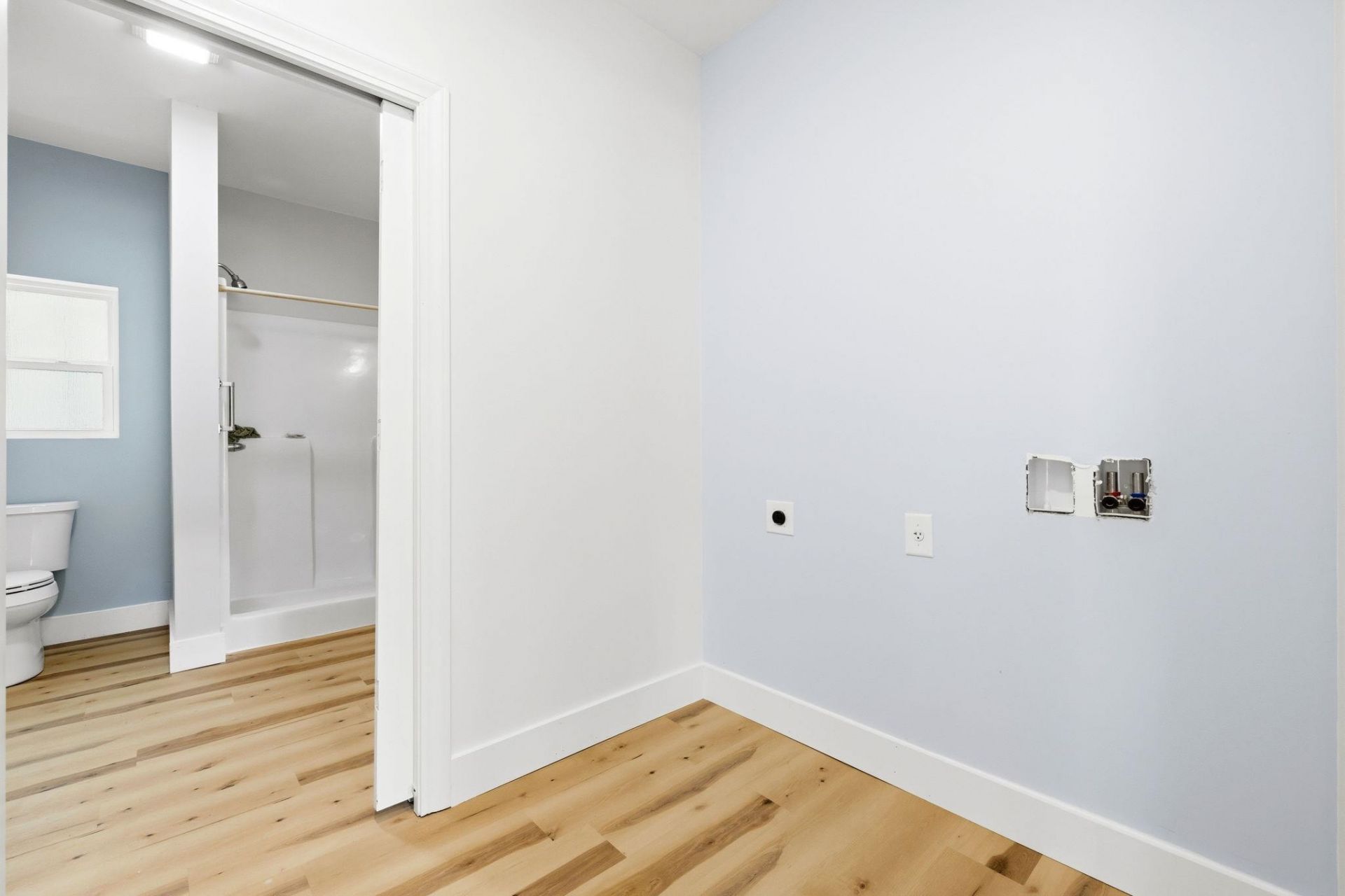 60 Madison Dr. Photo 34