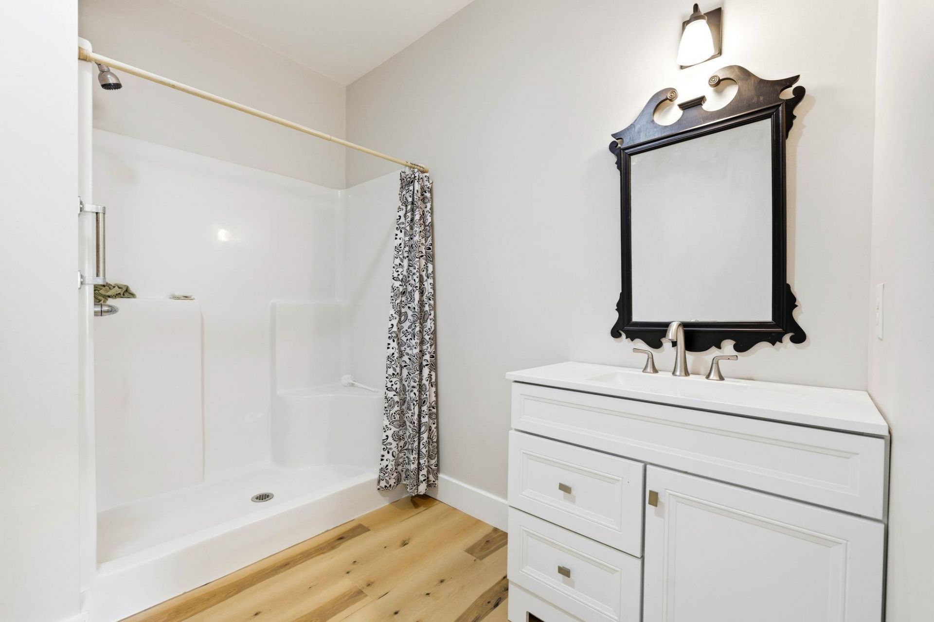 60 Madison Dr. Photo 35