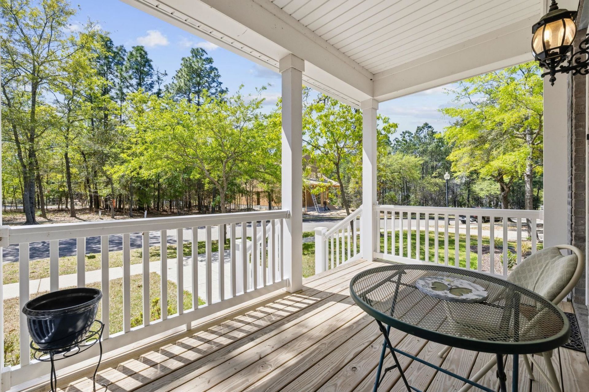 60 Madison Dr. Photo 43