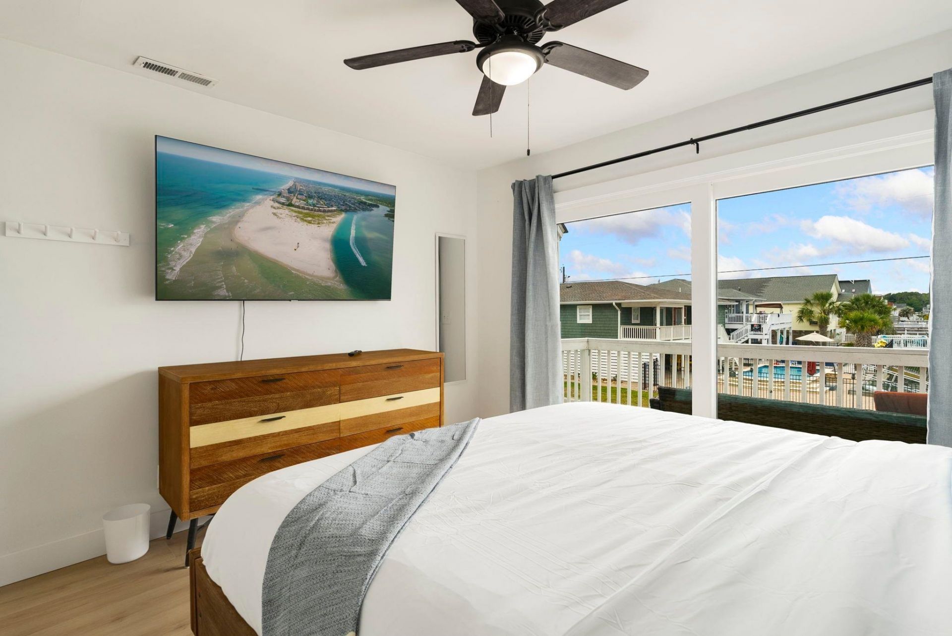 5700 Nixon St.  Photo 10