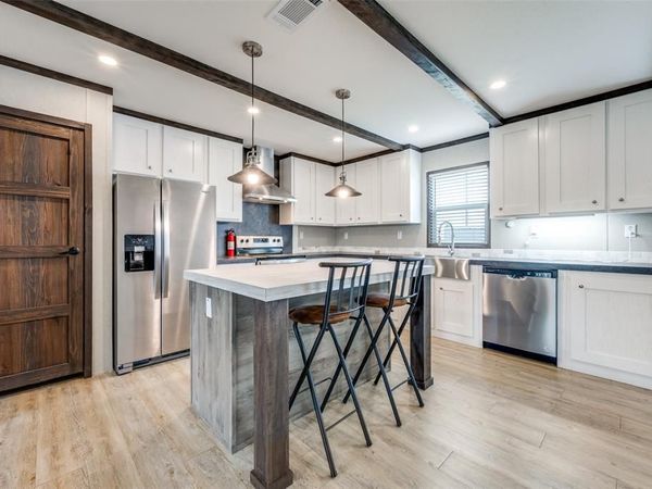 101 Shady Grove Drive, Sanger, TX 76266