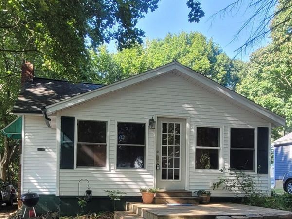 1193 Lakeview Drive, Brooklyn, MI 49230