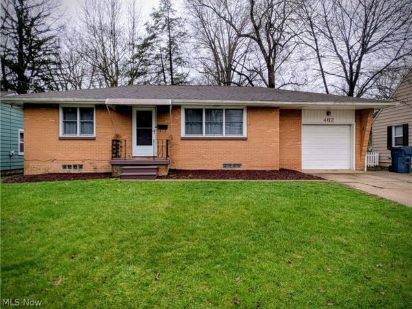 462 Roosevelt Avenue , Cuyahoga Falls, OH 44221